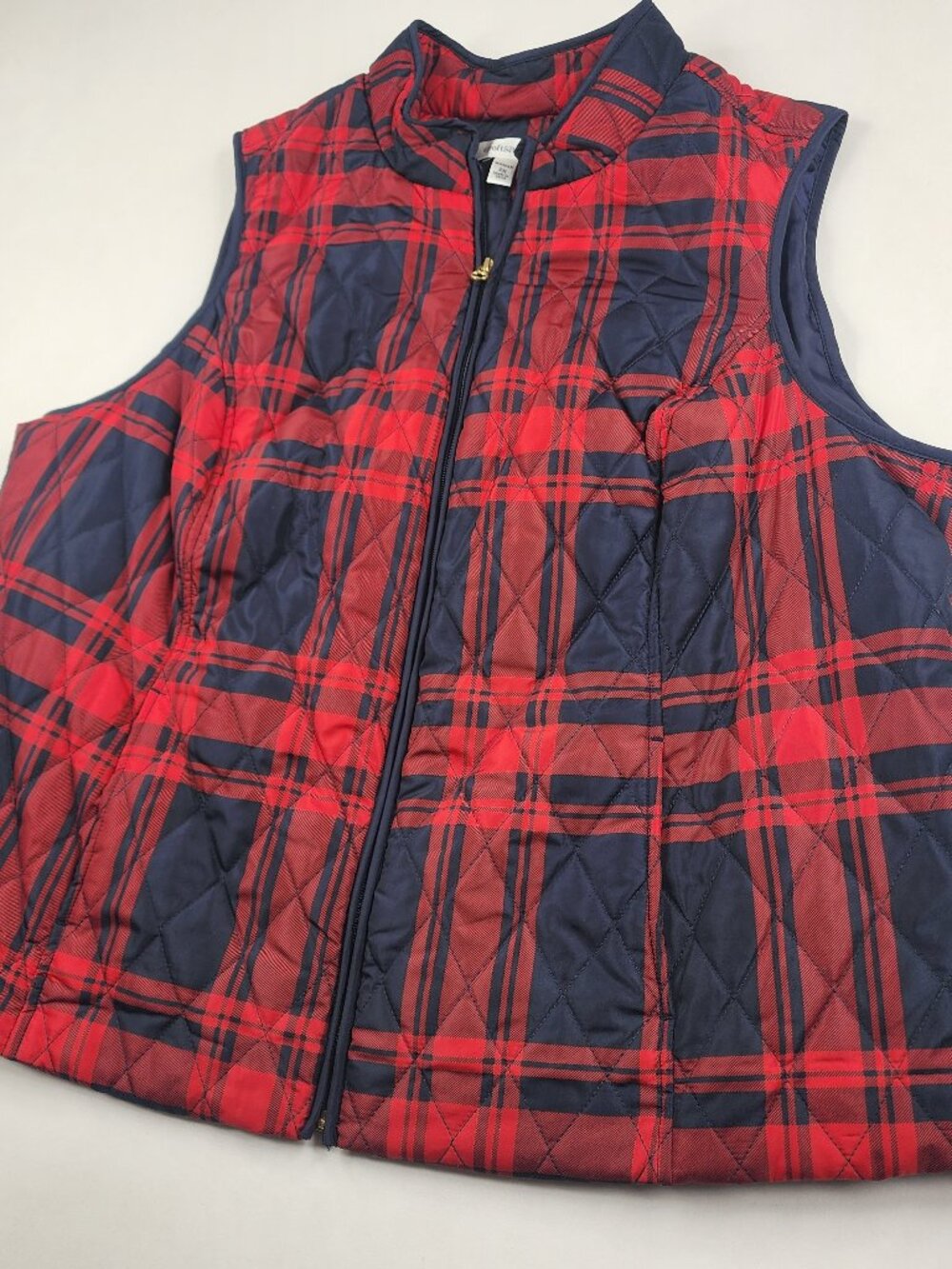 Croft Barrow Women 2XL Red Blue Plaid Soft Quilted Full Zip Outdoor Puffer Vest